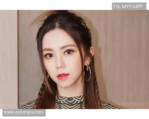 足球明星邓紫棋:从音乐舞台到绿茵场的精彩转身与奋斗历程 足球明星邓紫棋:从音乐舞台到绿茵场的精彩转身与奋斗历程